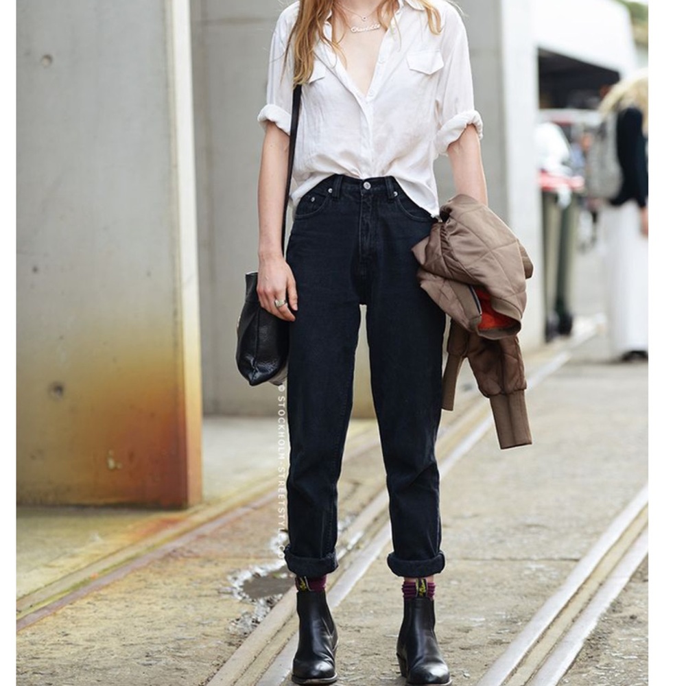 Vintage Black High Waisted Mom Jean